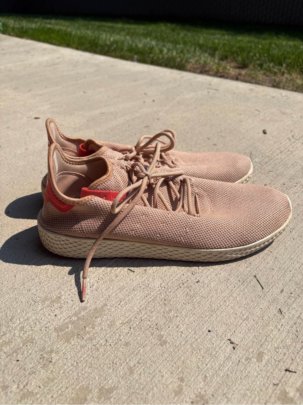 LIMITED EDITION Adidas x Pharrell Williams tennis Hu shoes